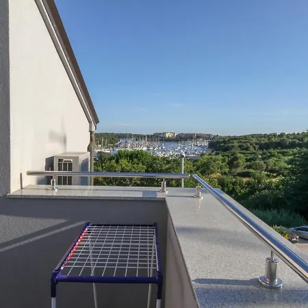 Borghese Appartement Pula