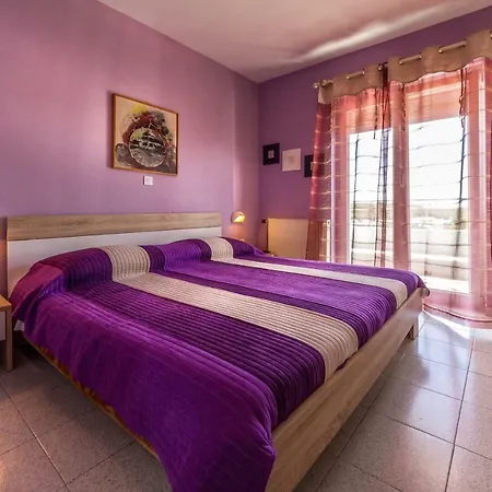 Borghese Apartament *